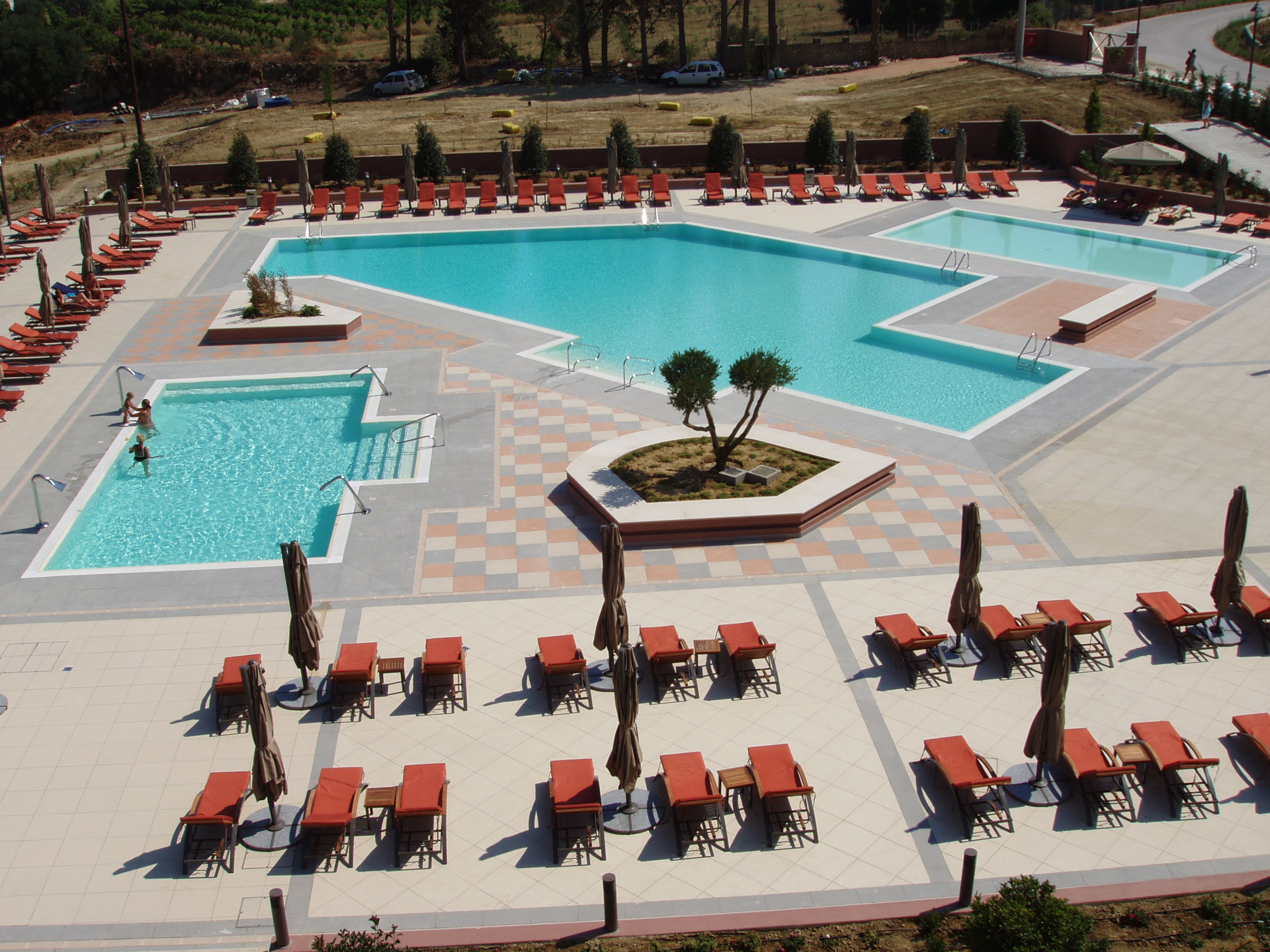 outside pools.JPG